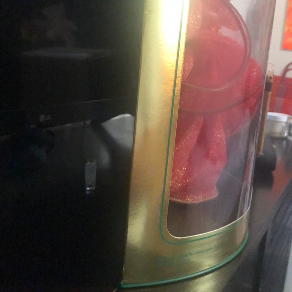 1993 HOLIDAY BARBIE - Picture 3 of 8